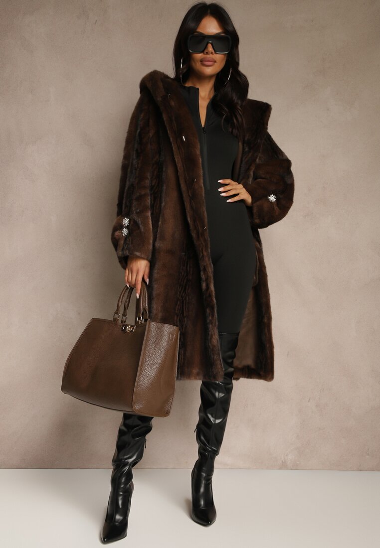 Коричневе Пальто