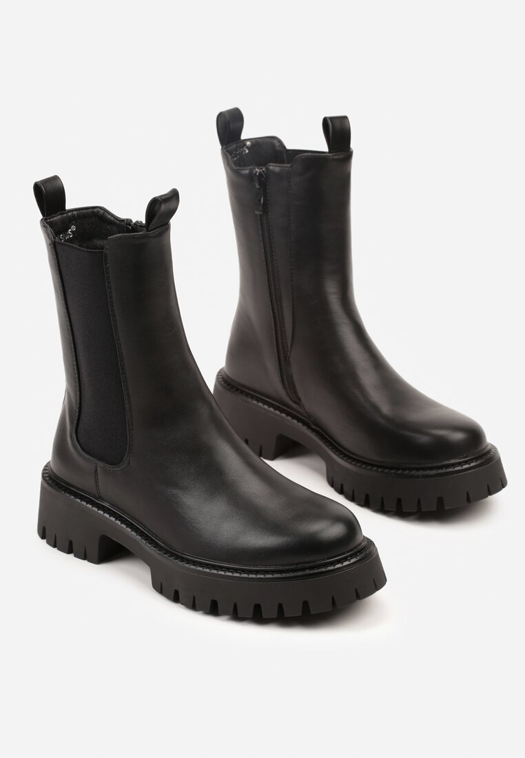 Чорні Черевики