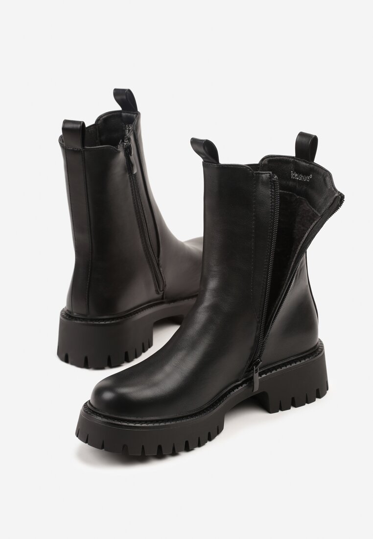 Чорні Черевики