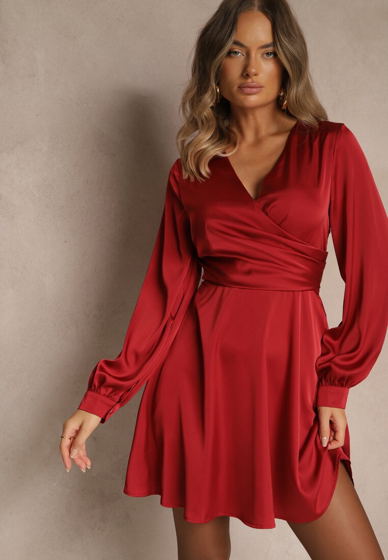 Червона Сукня