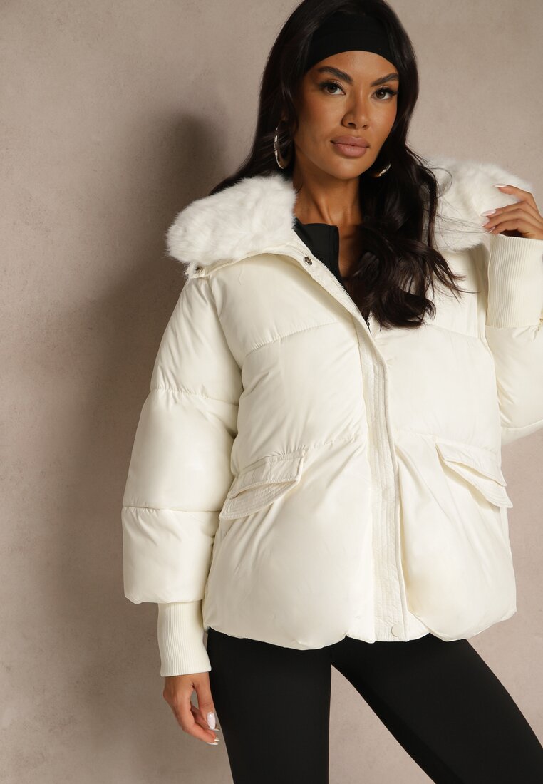 Біла Куртка