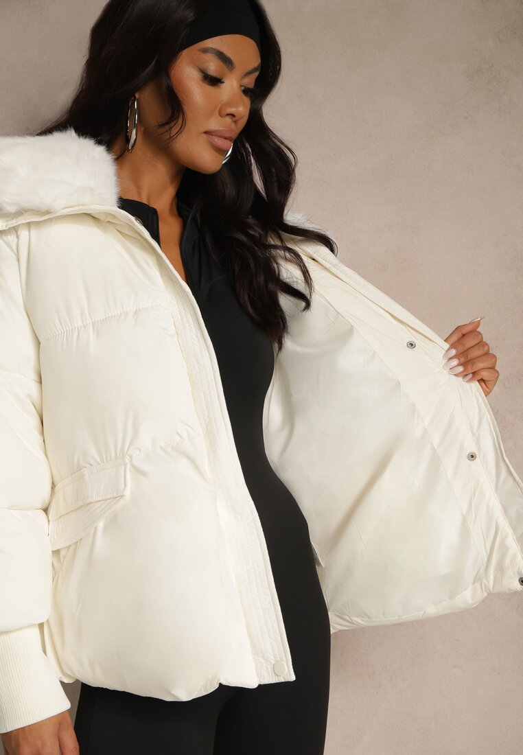 Біла Куртка