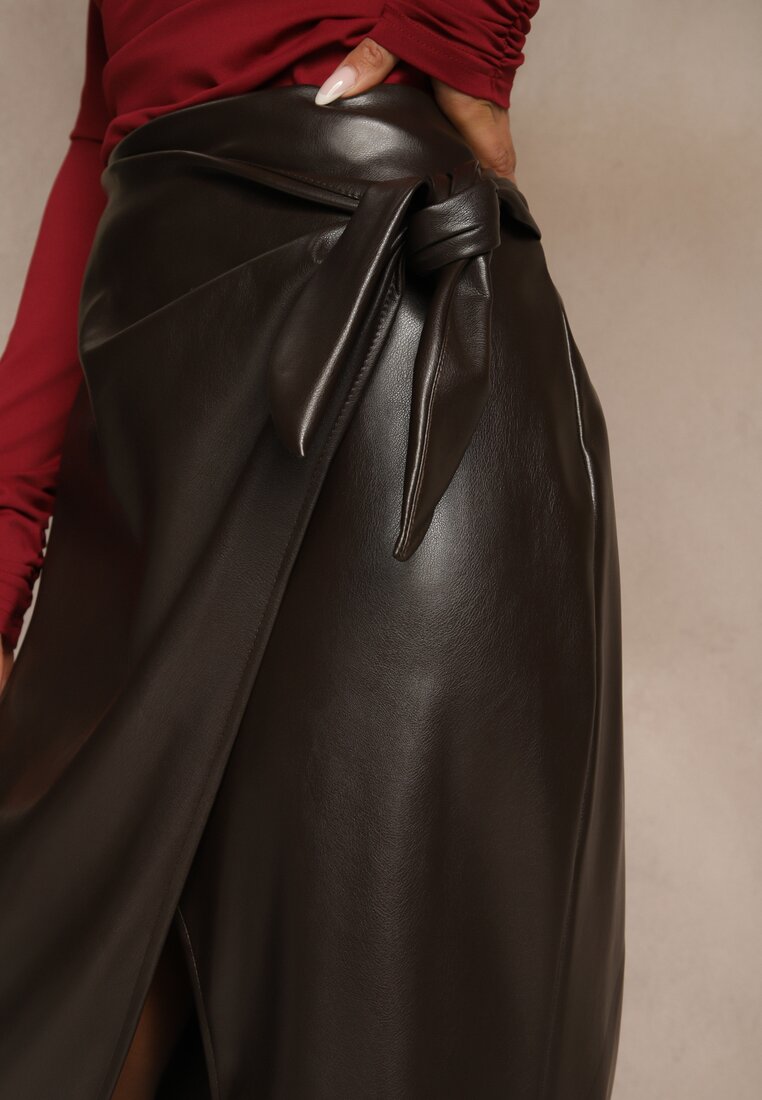 Коричнева Спідниця