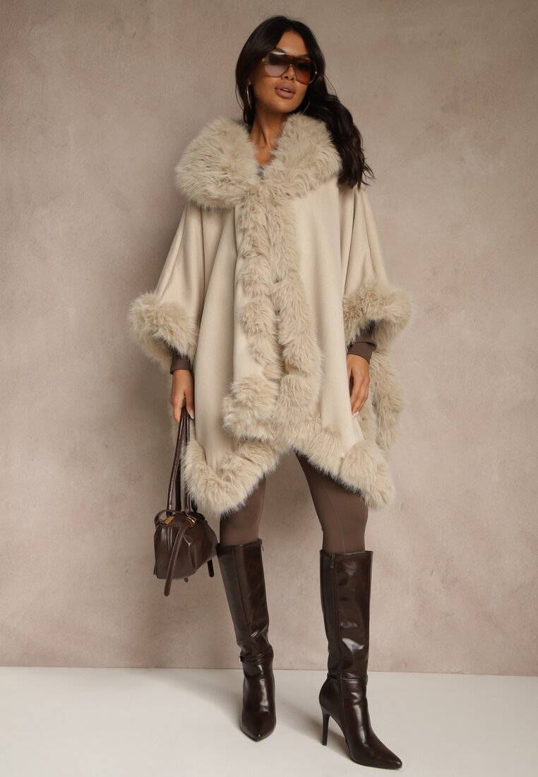 Бежеве Пончо