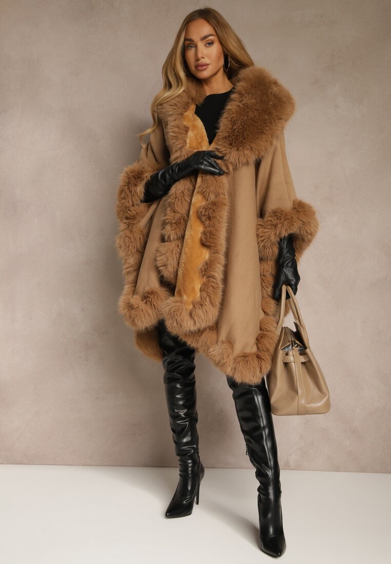 Коричневе Пончо