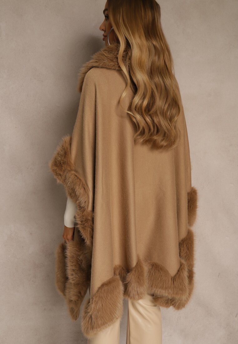 Коричневе Пончо