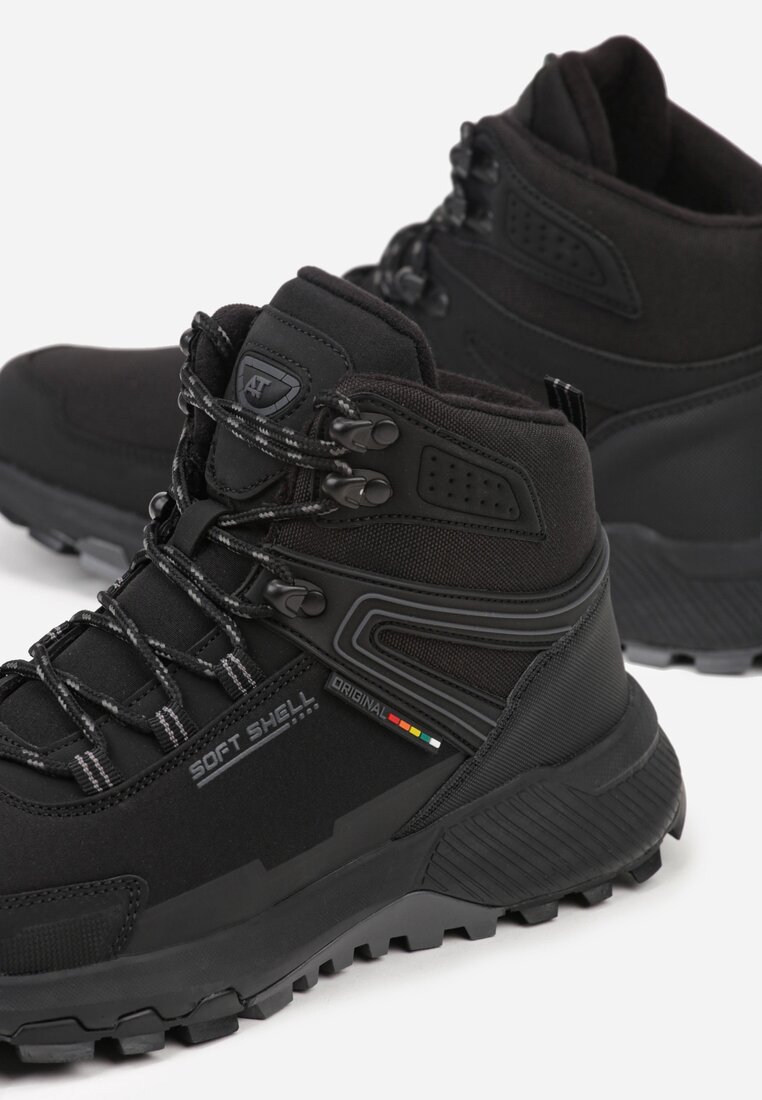 Чорні Черевики