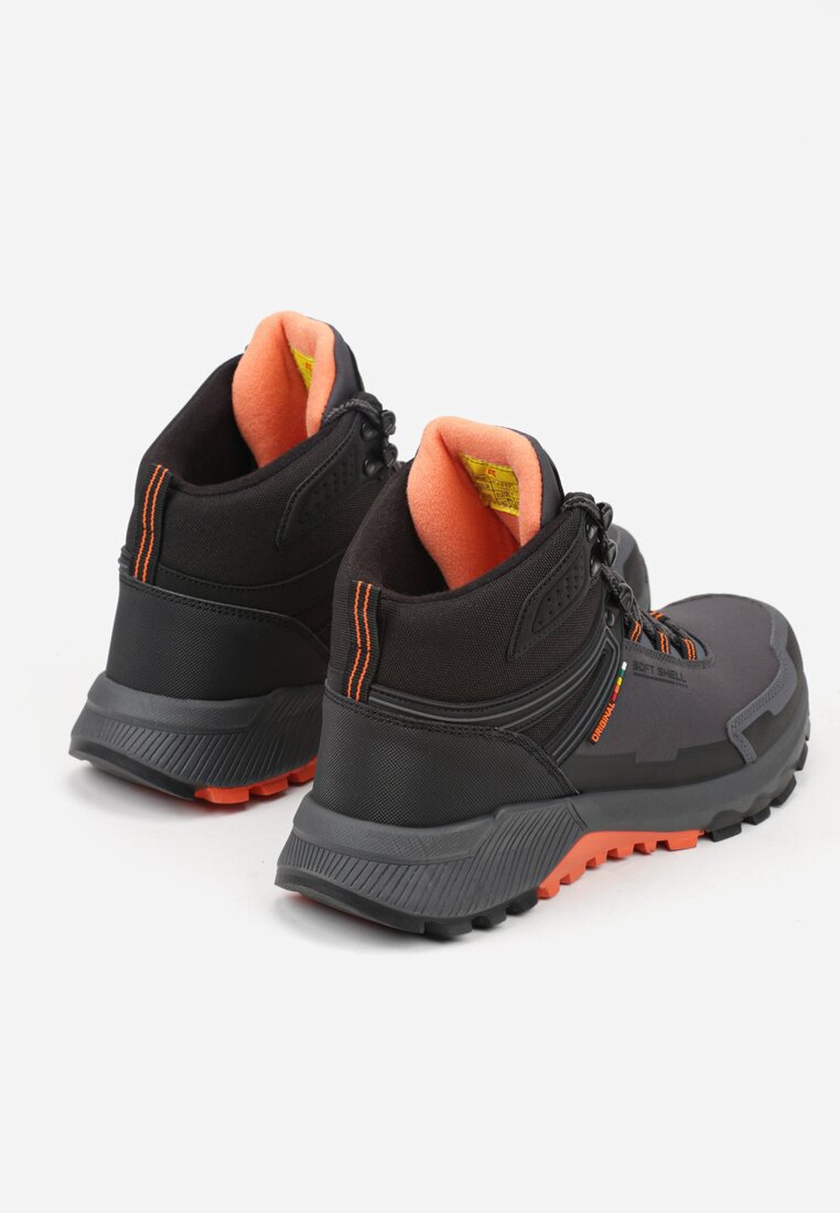 Сірі Черевики