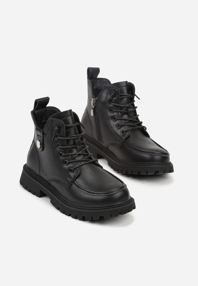 Чорні Черевики