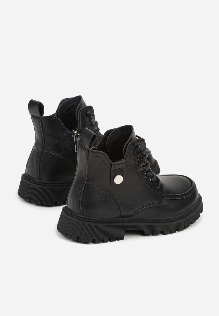 Чорні Черевики