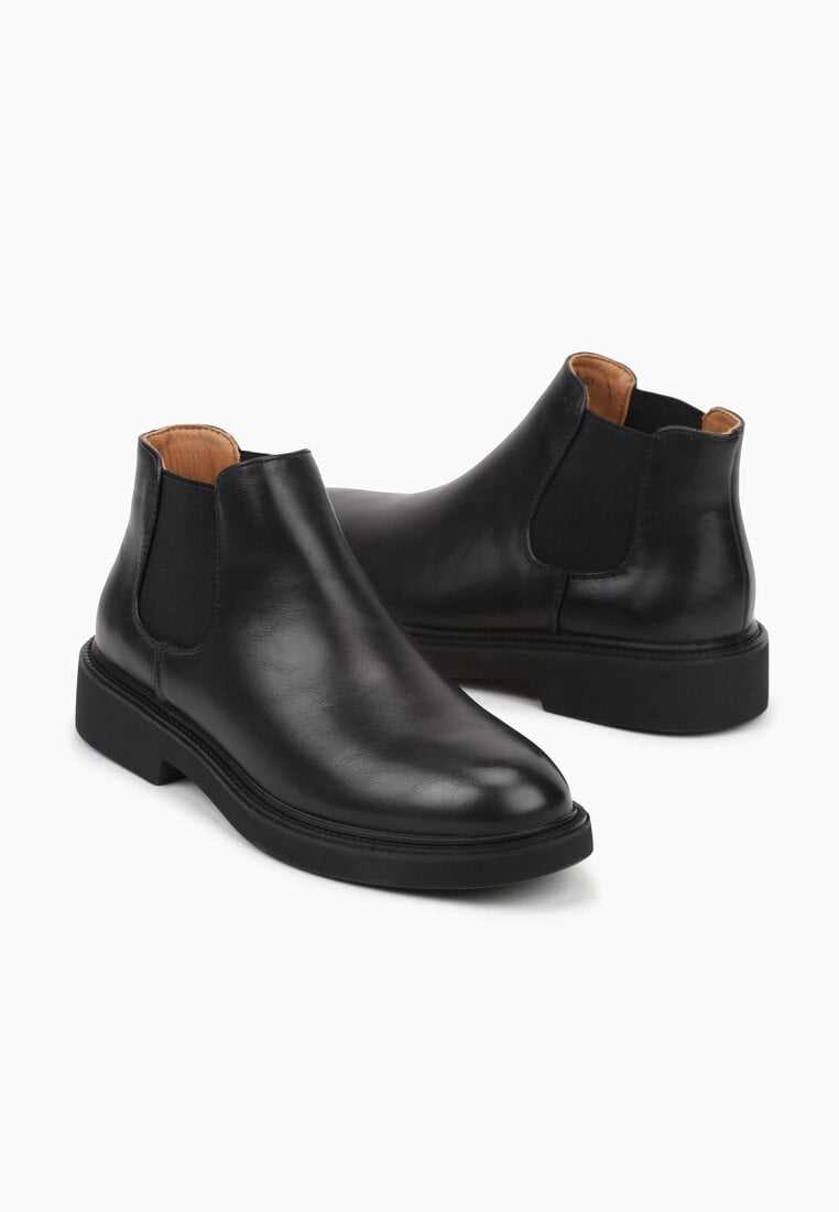 Чорні Черевики