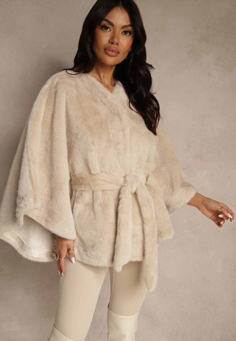 Бежеве Пончо