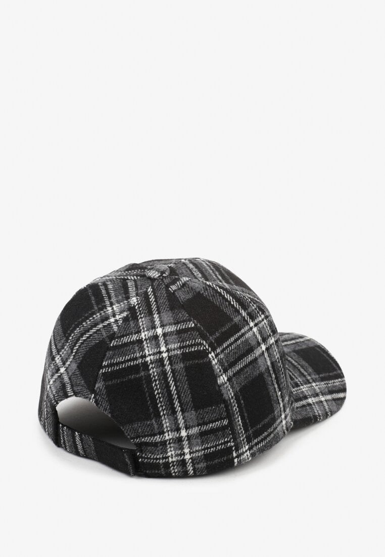 Чорна Шапка