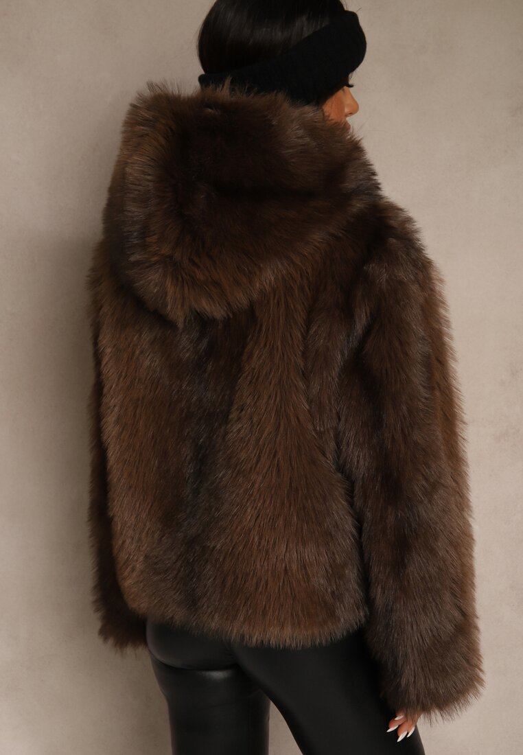 Коричнева Куртка