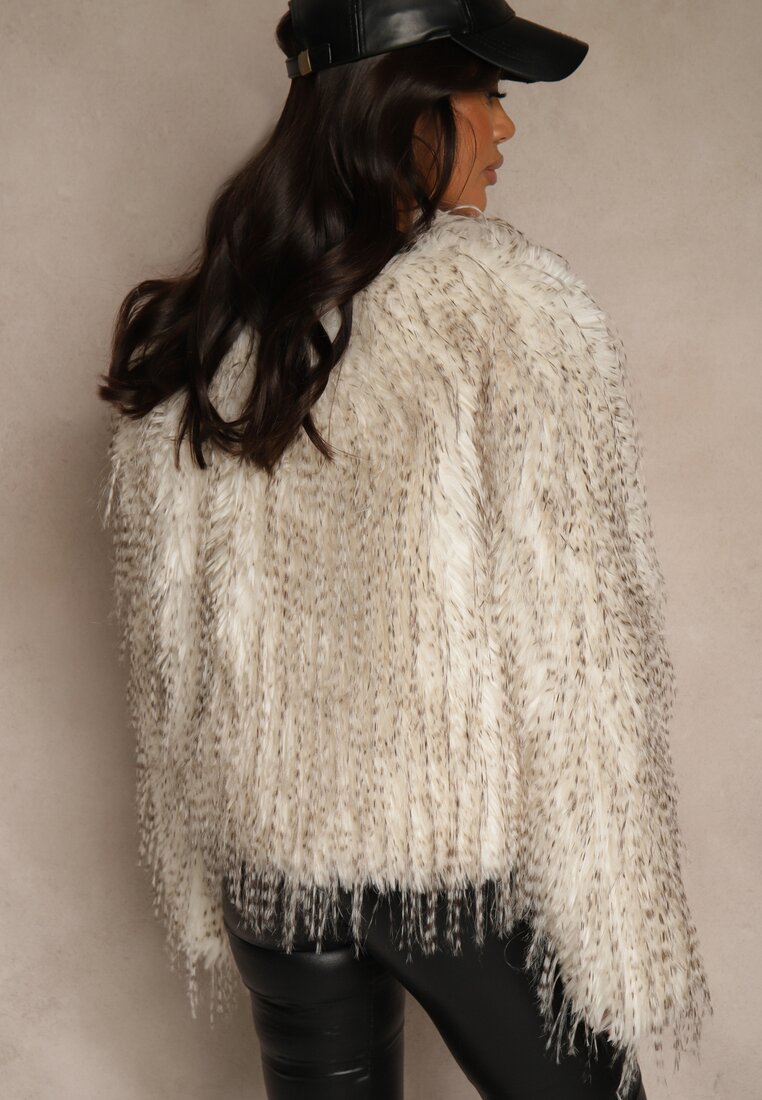 Біла Куртка