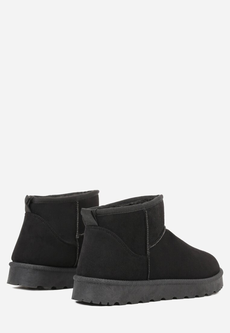 Чорні Тапки