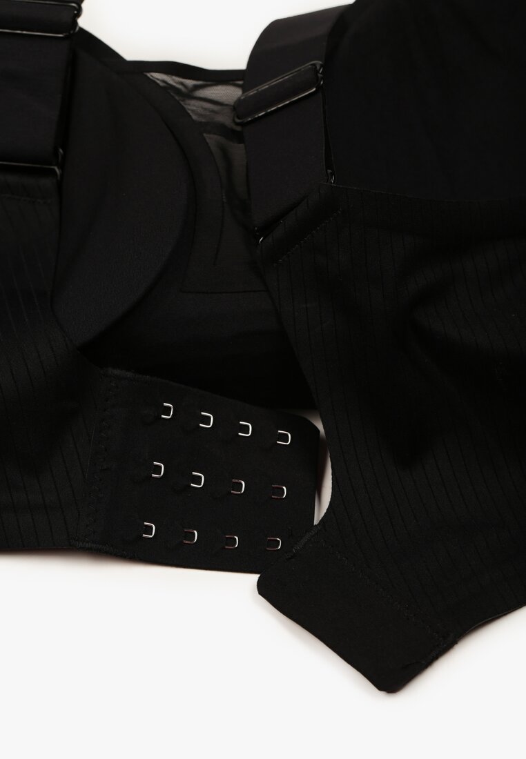 Малиновий Бюстгальтер