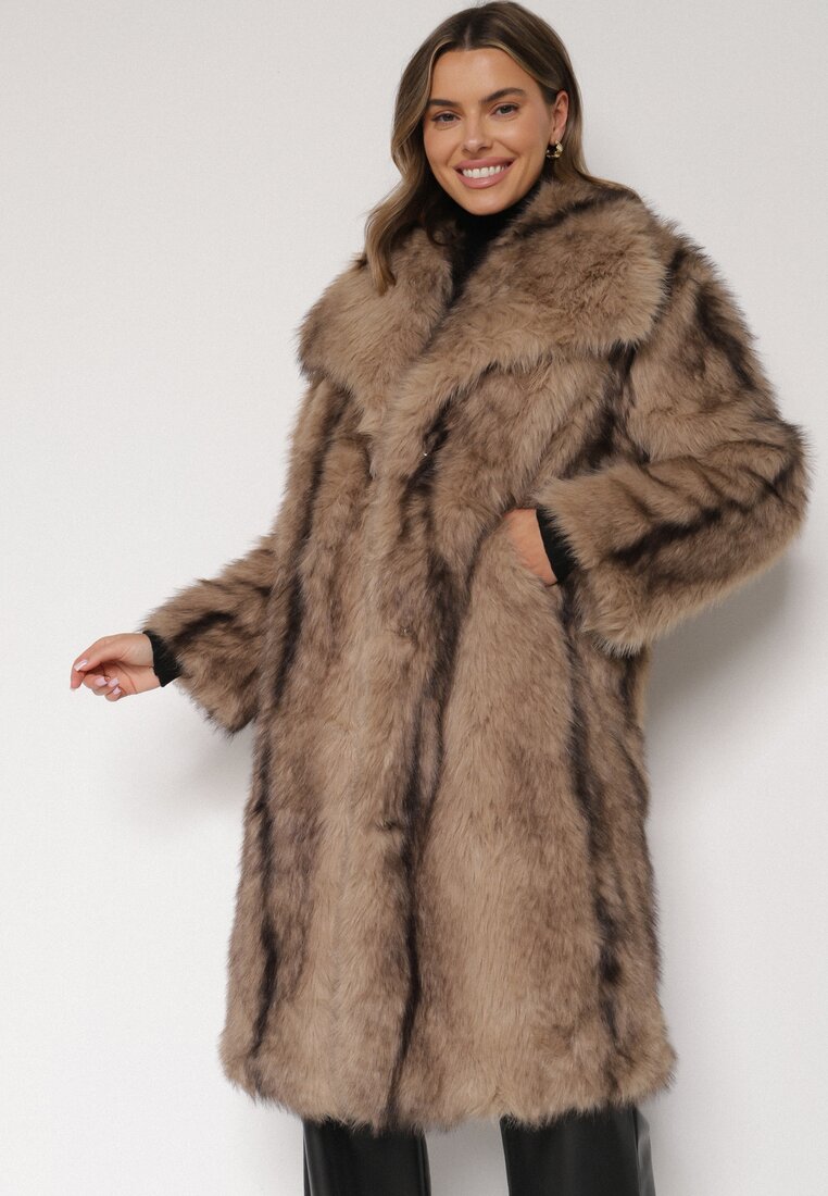 Коричневе Пальто