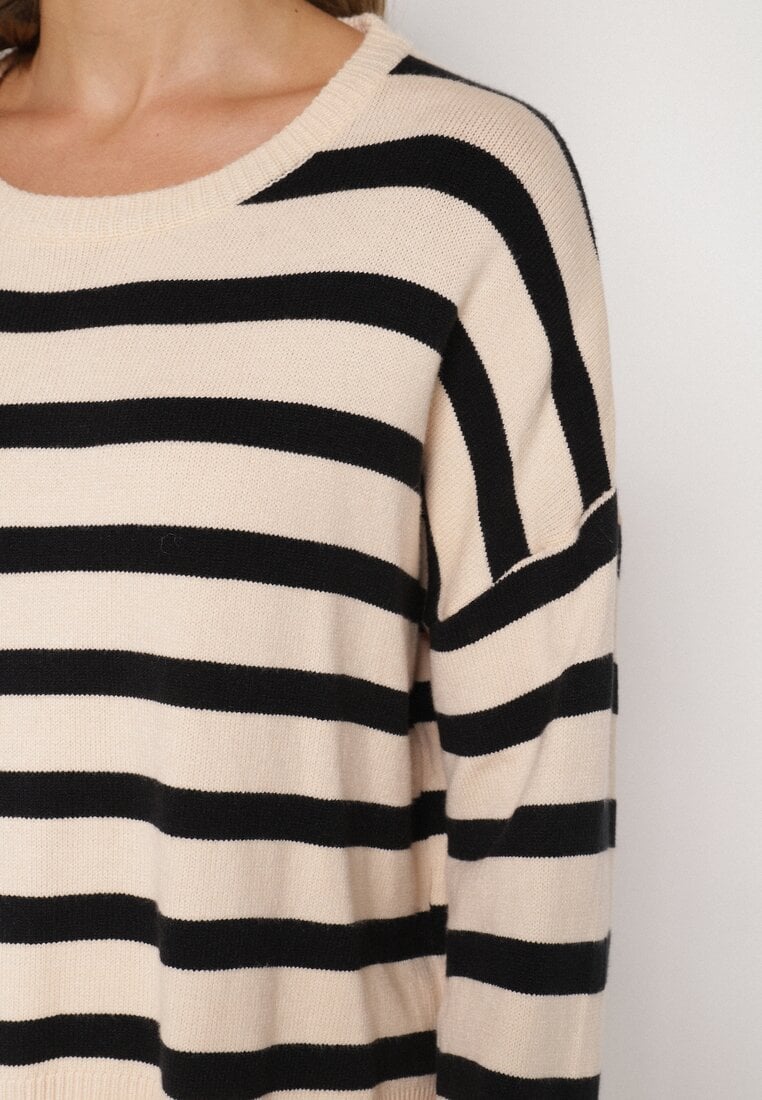 Чорний Светр