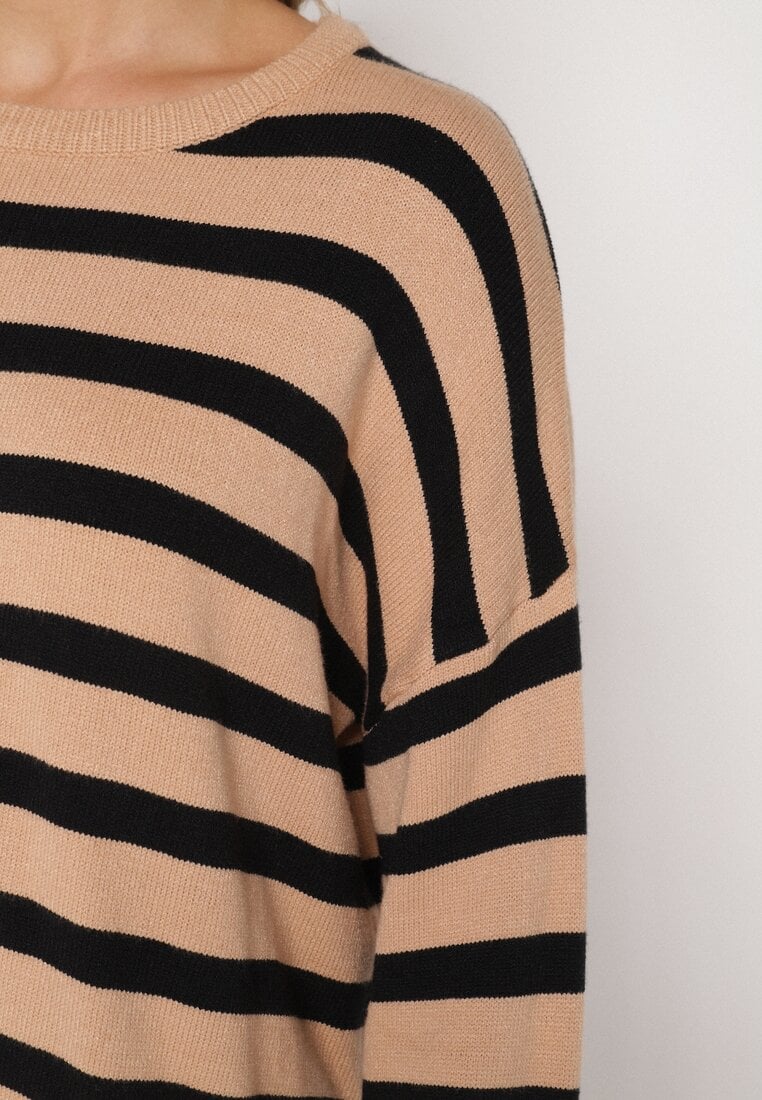 Чорний Светр