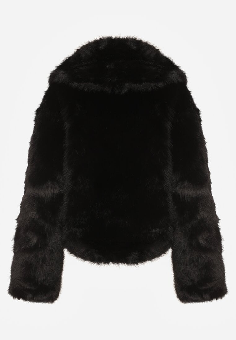 Чорна Куртка