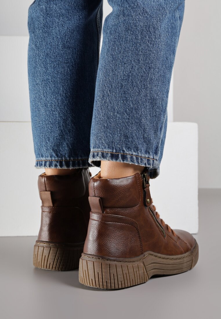 Коричневі Черевики