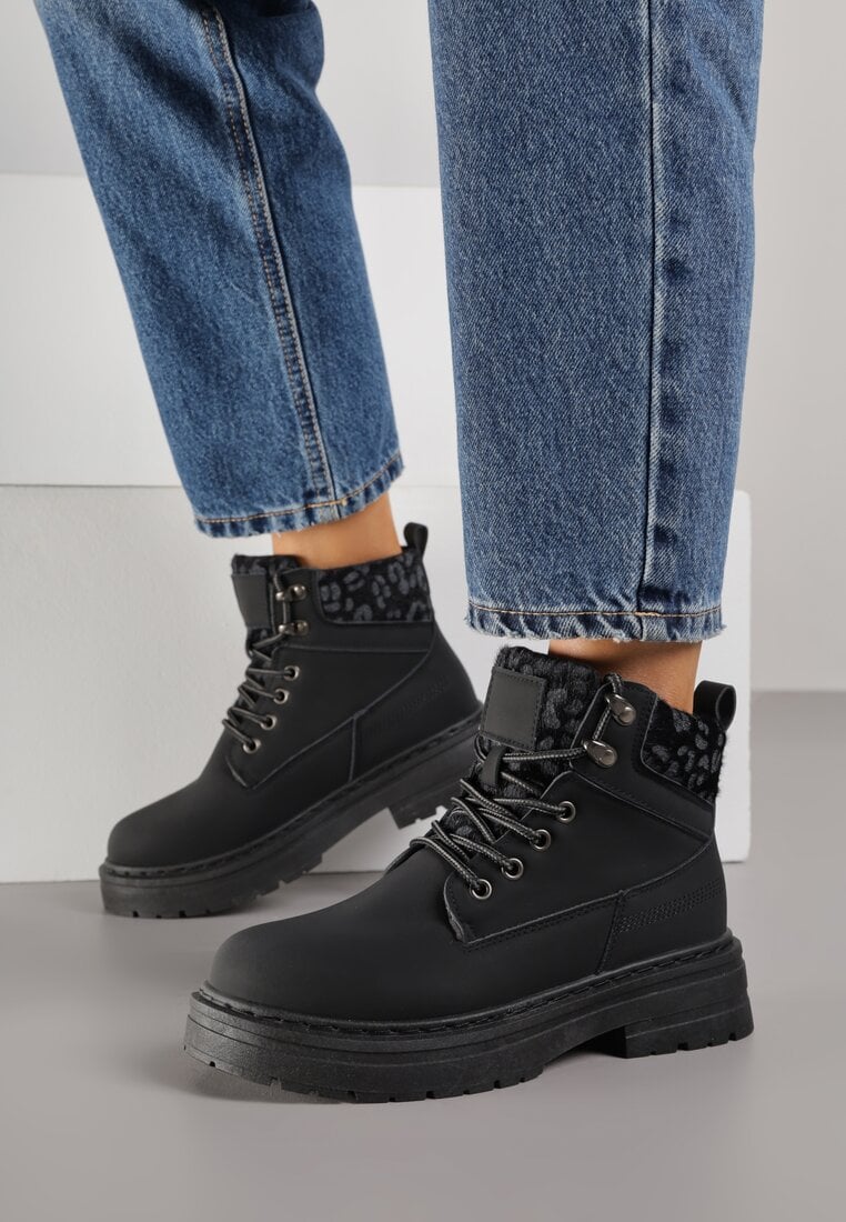 Чорні Черевики