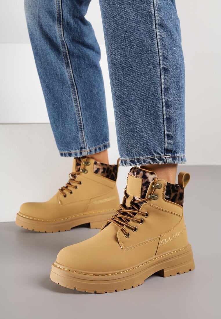 Коричневі Черевики