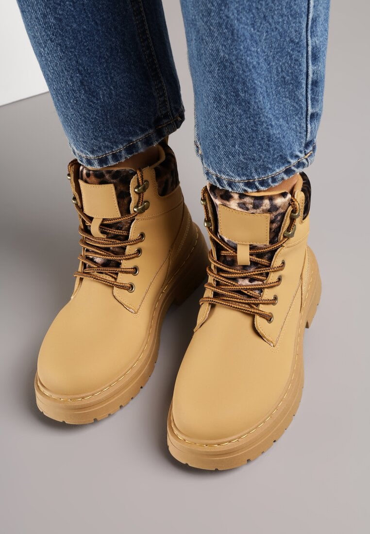 Коричневі Черевики