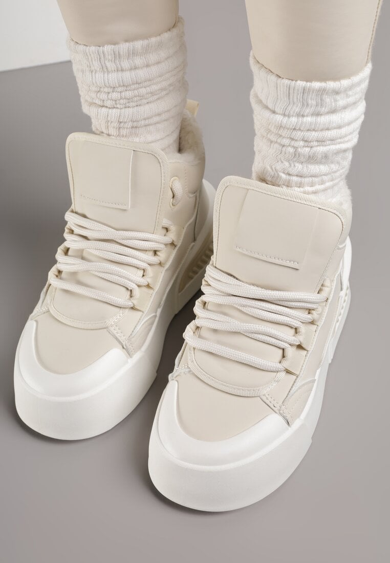 Бежеві Снікерси