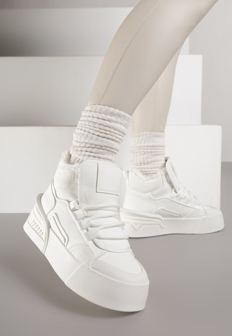 Білі Снікерси