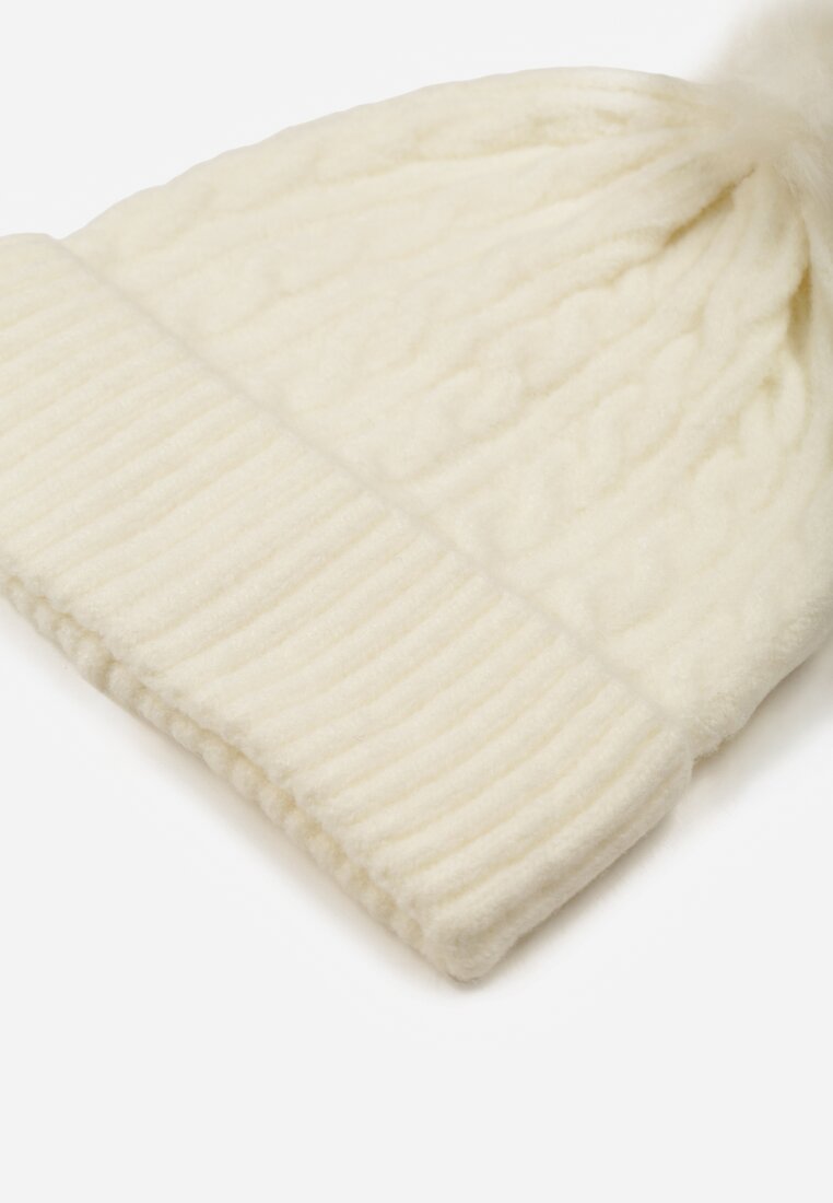 Cвітло-Бежева Шапка