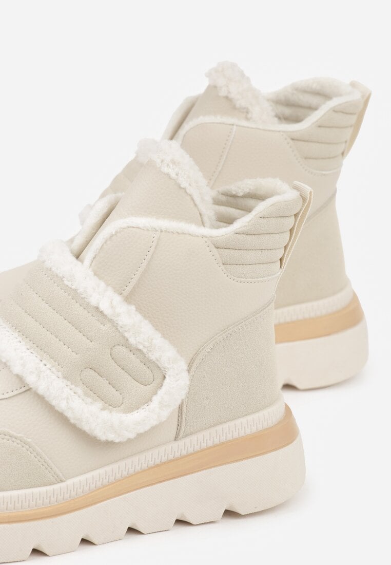 Бежеві Сноубутси