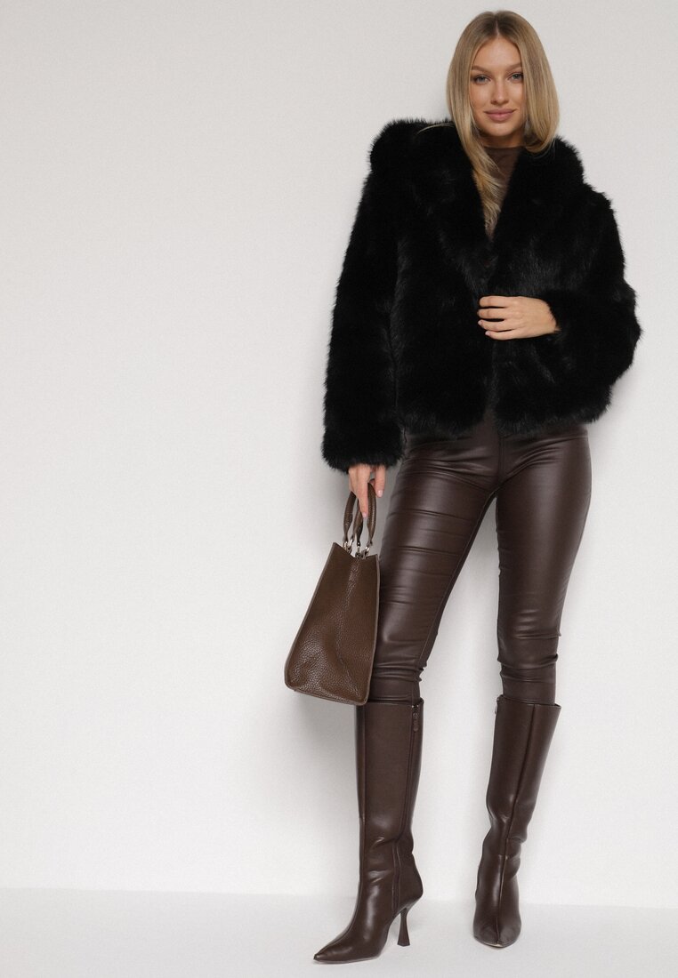 Чорна Куртка