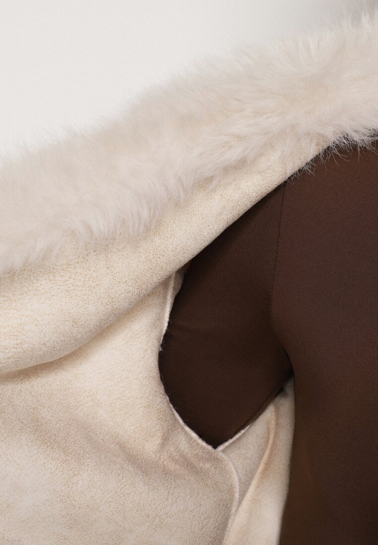 Біле Пальто