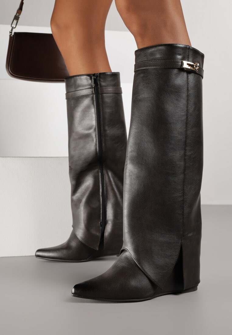 Коричневі Чоботи