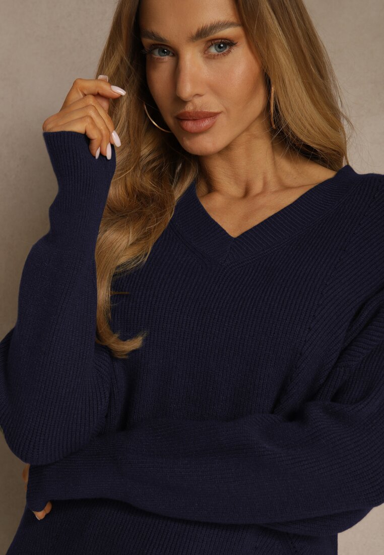 Синій Светр