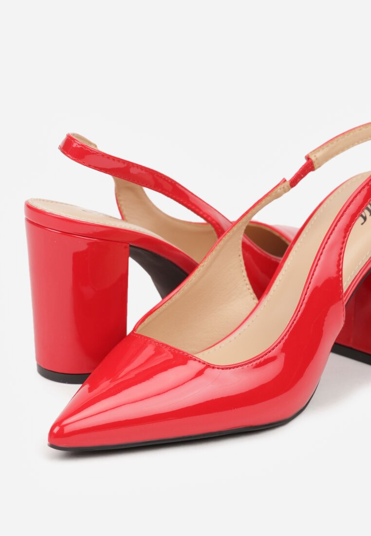 Червоні Босоніжки