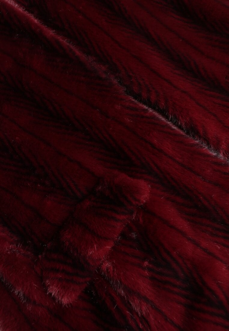 Бордове Пальто