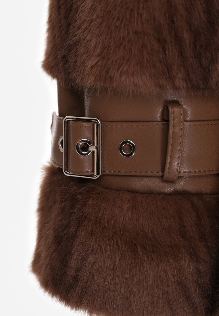 Коричневе Пальто