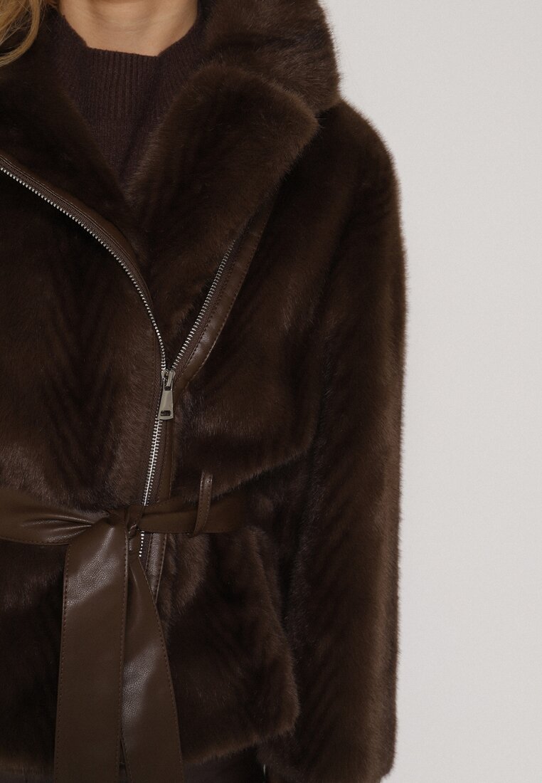 Коричнева Куртка