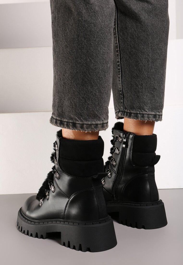 Чорні Черевики