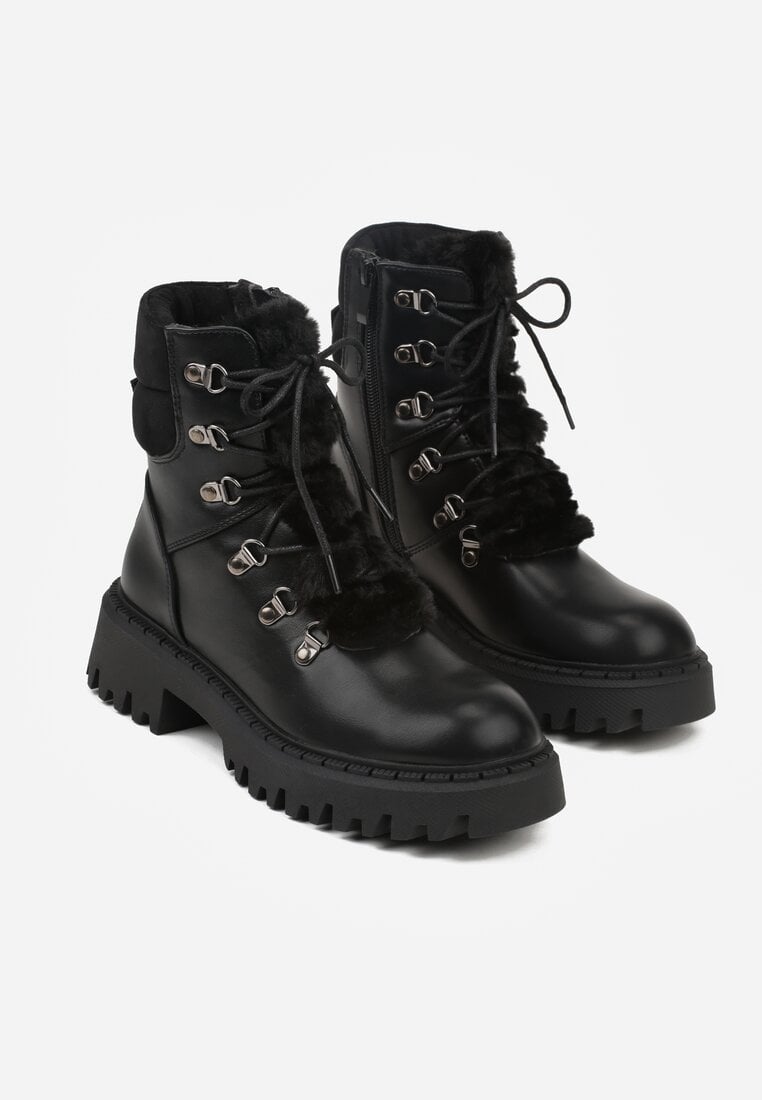 Чорні Черевики