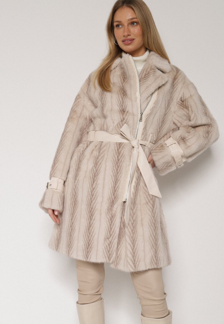 Cвітло-Бежеве Пальто