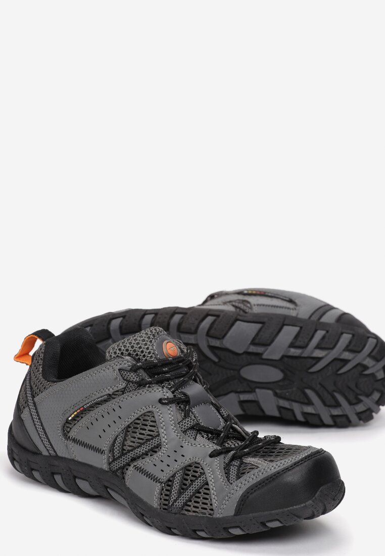 Сірі Кросівки