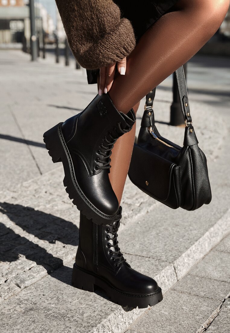 Чорні Черевики