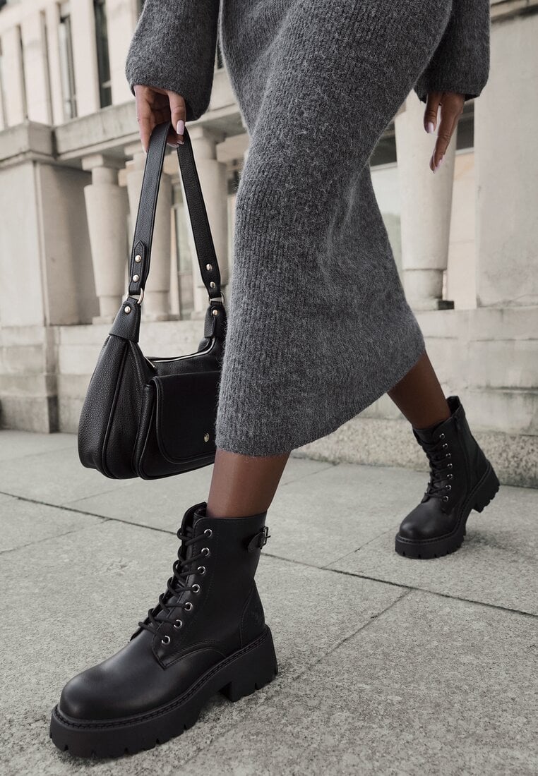 Чорні Черевики