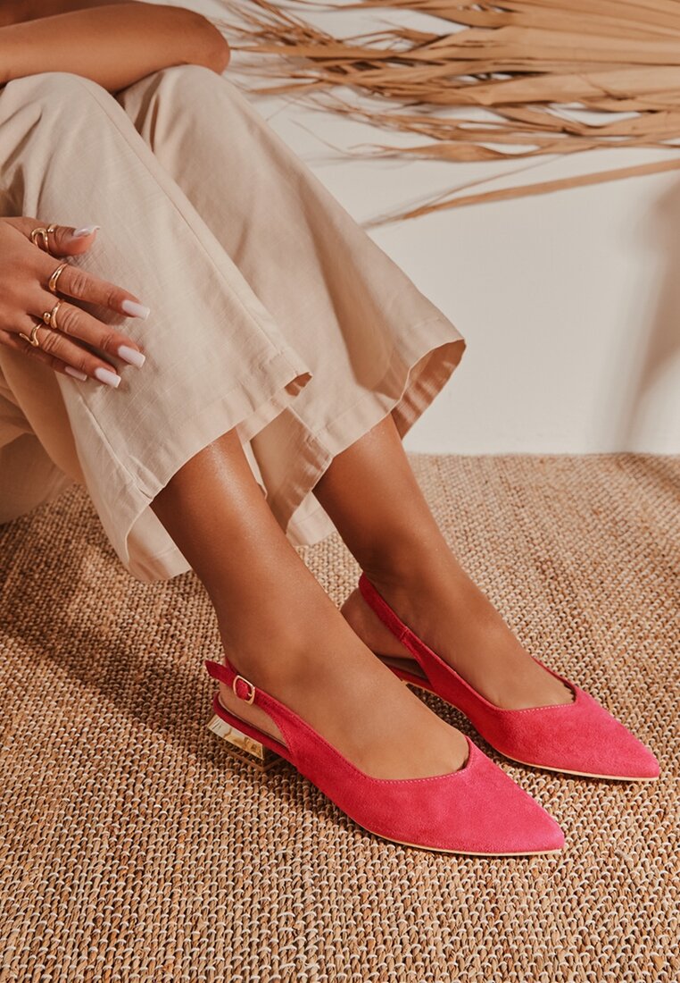 Малинові Сандалі