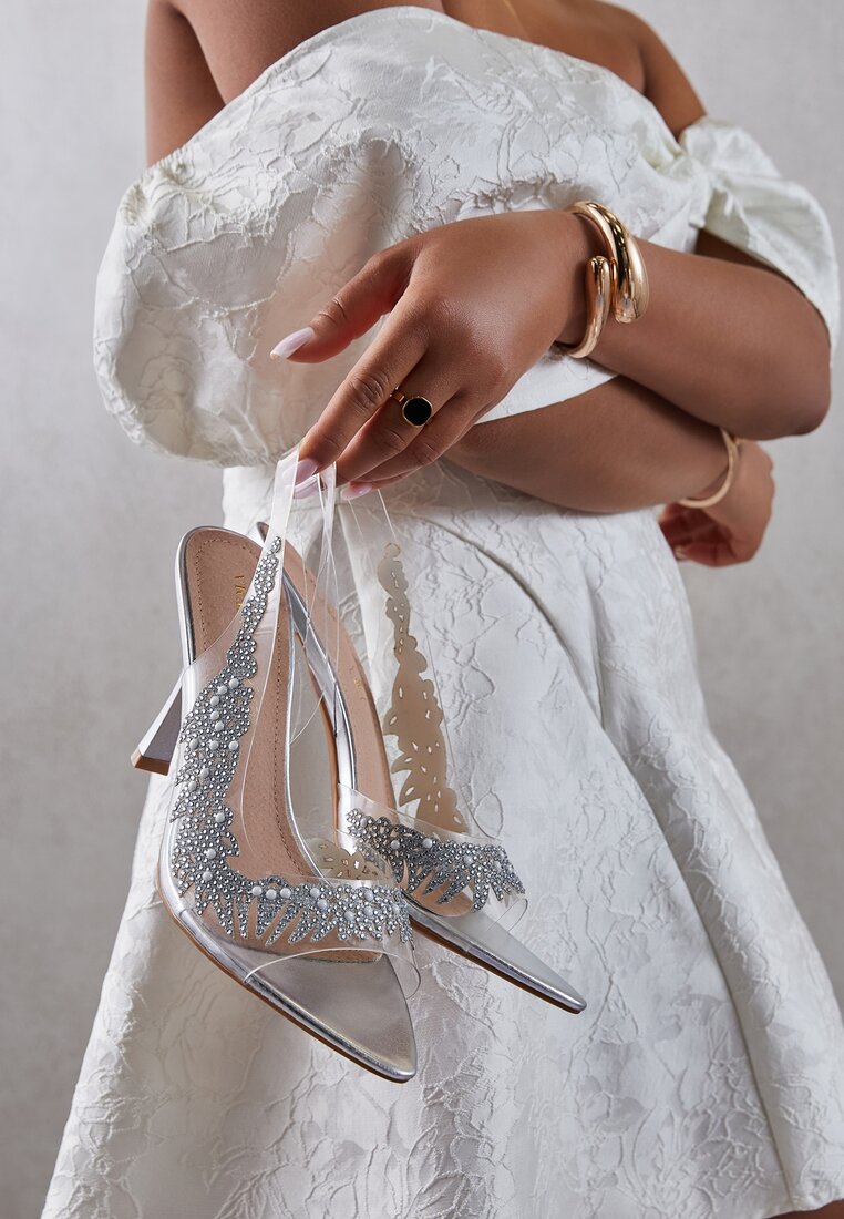 Срібні Босоніжки