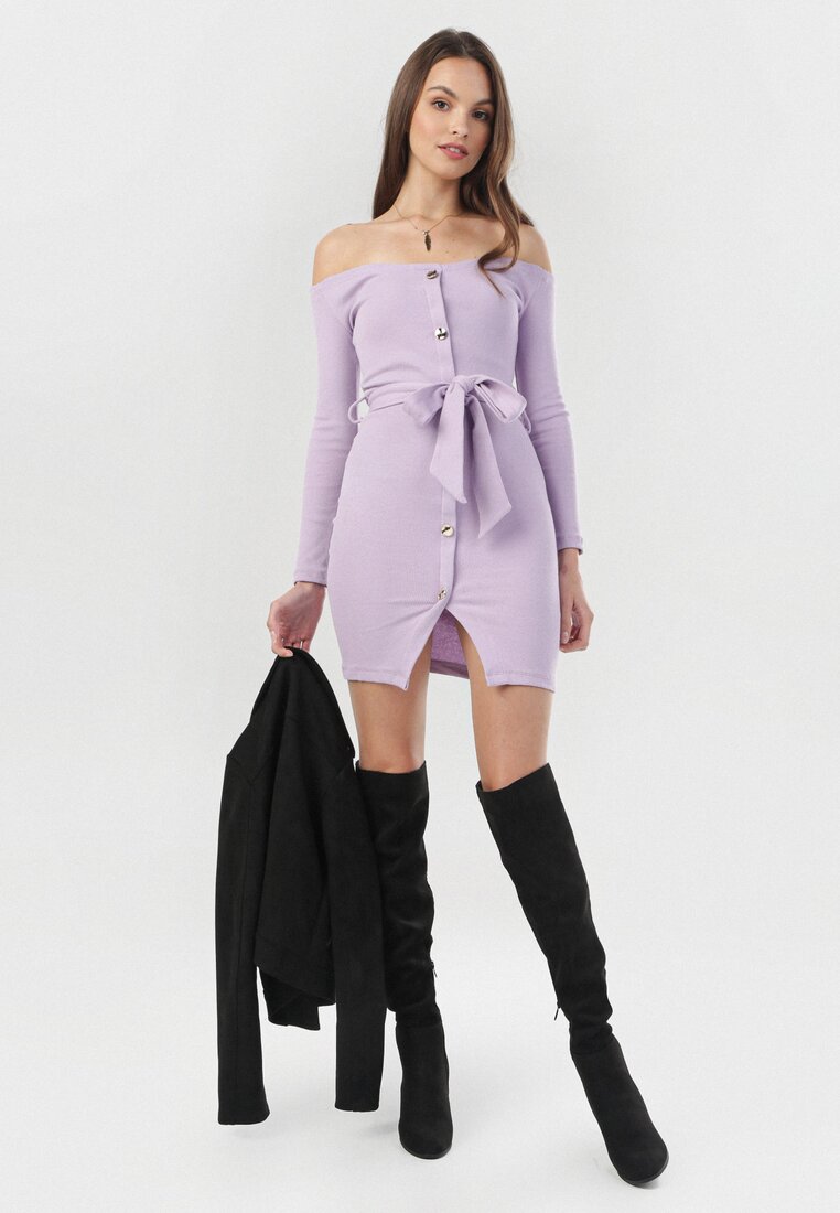 

Фіолетова Сукня, Фіолетовий